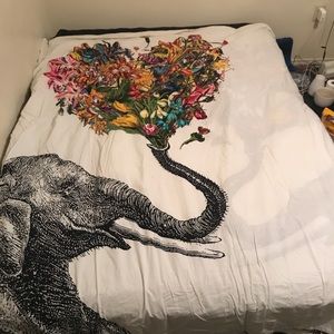 Urban outfitters- Queen size duvet cover